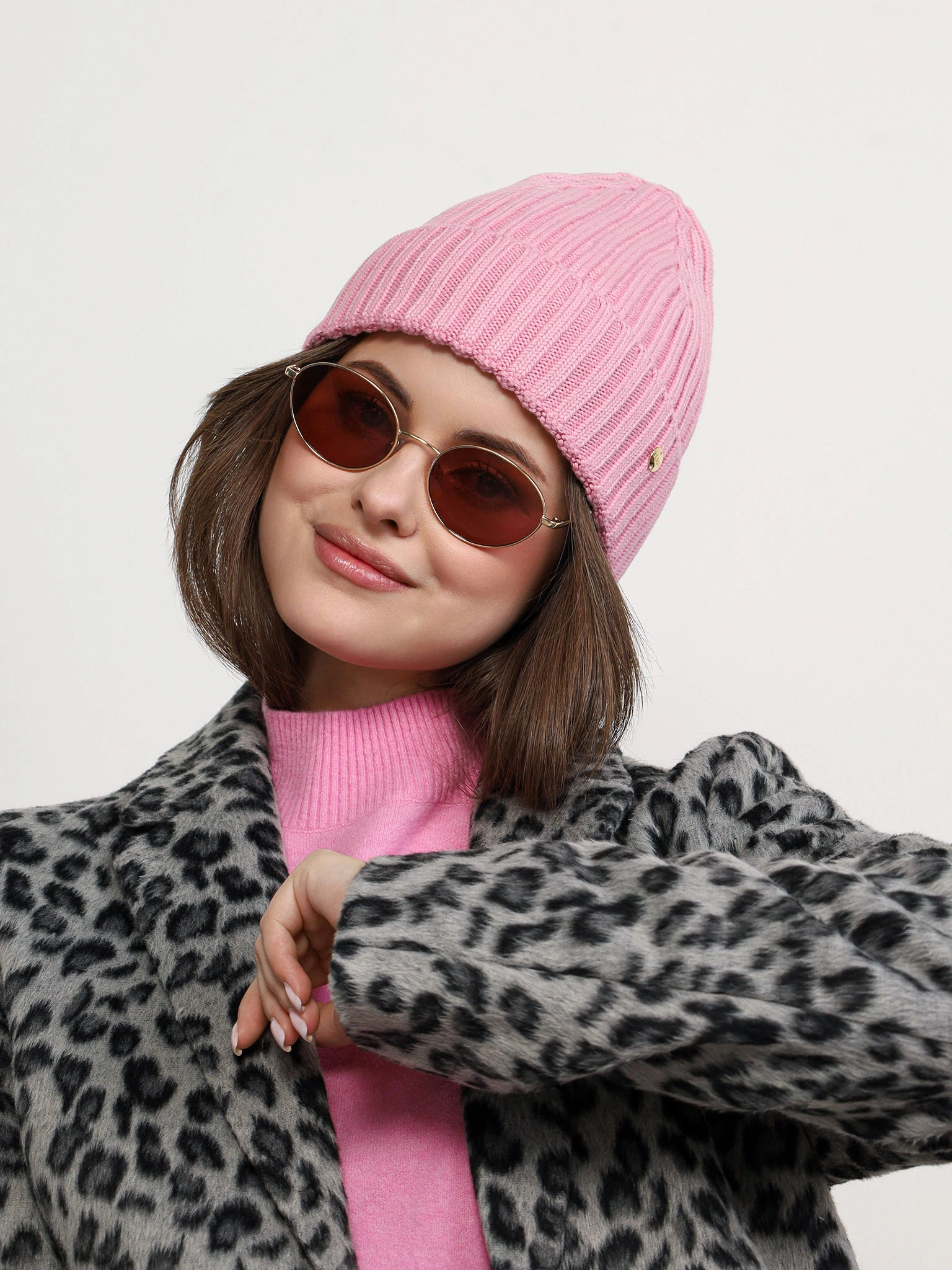 Шапка-бини из смесовой вискозы с отворотом на подкладе в ассортименте